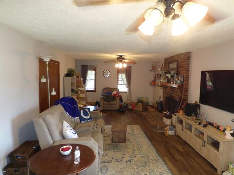 Tiny photo for 1700 N Redbud Drive, Frankfort, IN 46041 (MLS # 202539333)