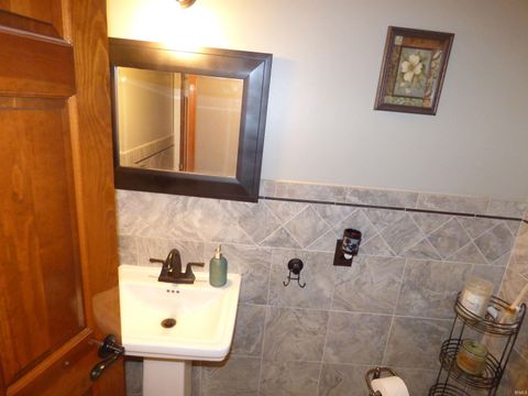 Tiny photo for 1700 N Redbud Drive, Frankfort, IN 46041 (MLS # 202539333)