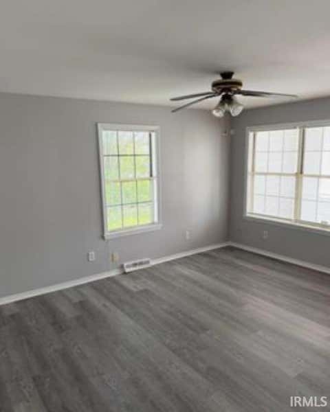 Tiny photo for 1400 E 7th Street, Muncie, IN 47302 (MLS # 202635300)