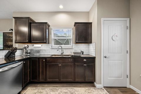 Tiny photo for 4679 Beringer Drive, Lafayette, IN 47909 (MLS # 202618063)