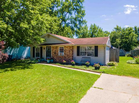 Tiny photo for 508 E South F Street, Gas City, IN 46933 (MLS # 202623295)