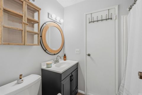 Tiny photo for 508 E South F Street, Gas City, IN 46933 (MLS # 202623295)