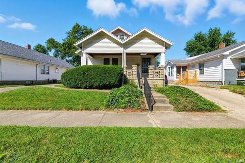 Photo of 116 S 30th Street, Lafayette, IN 47904 (MLS # 202535166)