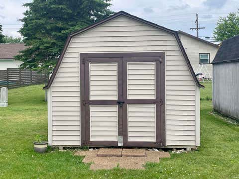 Tiny photo for 1923 Camden Court, Huntington, IN 46750 (MLS # 202622311)
