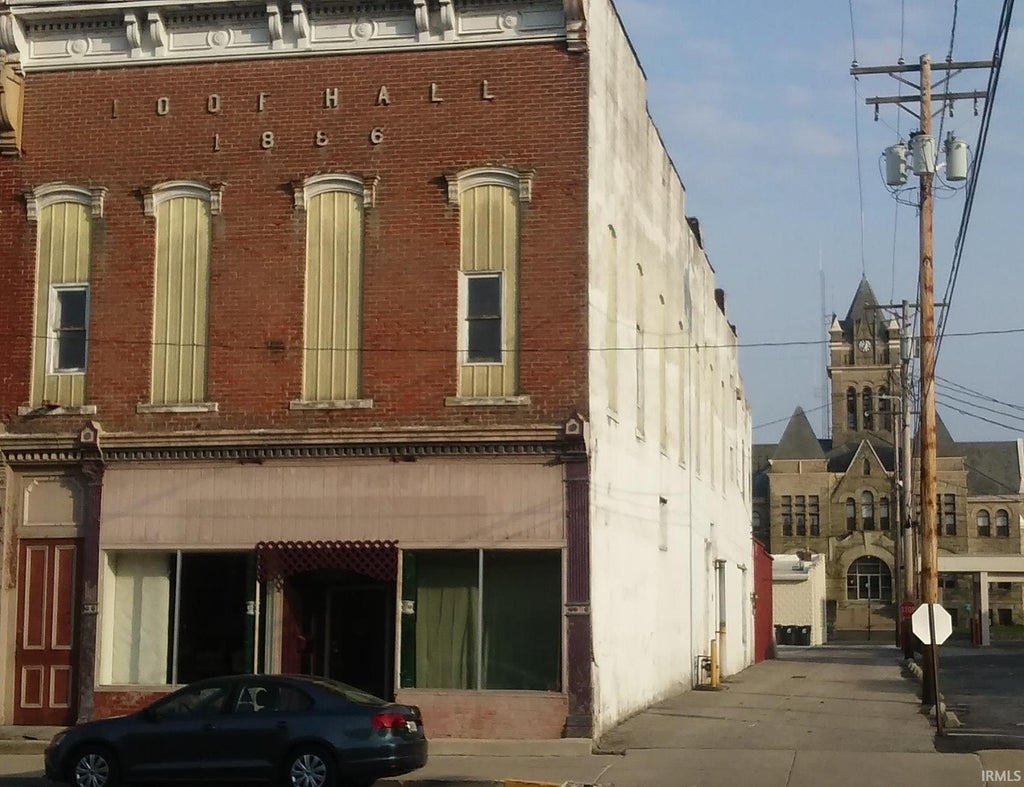 Photo of 114 E Pearl Street, Winamac, IN 46996 (MLS # 202643765)