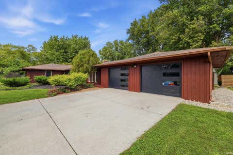 Tiny photo for 2004 Bryn Mar Drive, Kokomo, IN 46902 (MLS # 202632305)