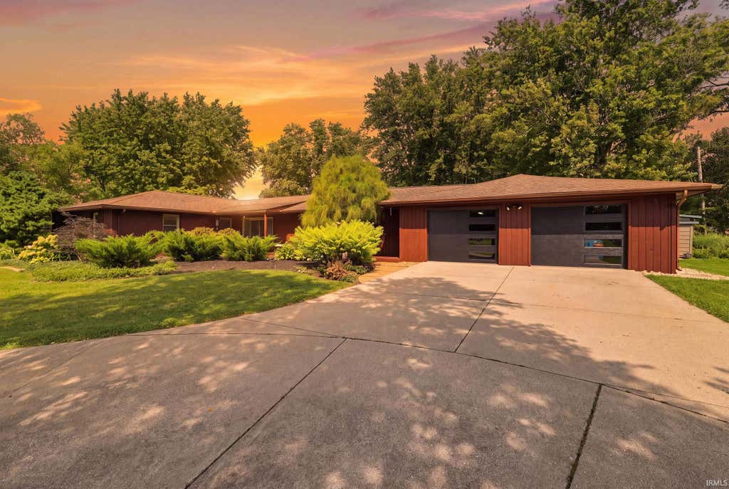 Photo of 2004 Bryn Mar Drive, Kokomo, IN 46902 (MLS # 202632305)
