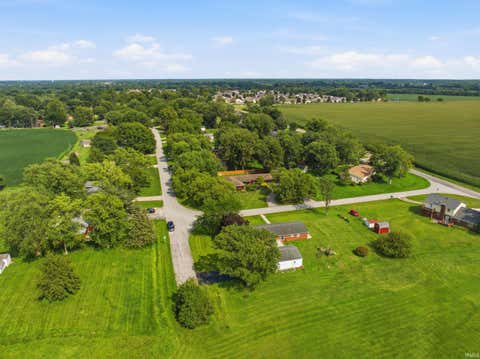 Tiny photo for 2004 Bryn Mar Drive, Kokomo, IN 46902 (MLS # 202632305)