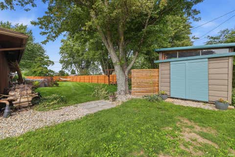 Tiny photo for 2004 Bryn Mar Drive, Kokomo, IN 46902 (MLS # 202632305)