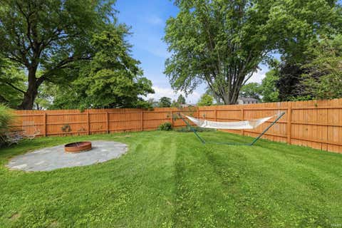 Tiny photo for 2004 Bryn Mar Drive, Kokomo, IN 46902 (MLS # 202632305)