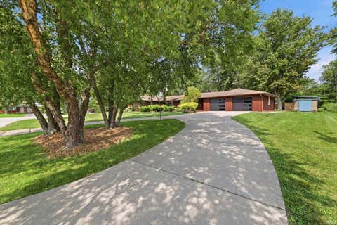Tiny photo for 2004 Bryn Mar Drive, Kokomo, IN 46902 (MLS # 202632305)