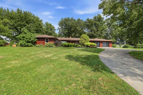 Tiny photo for 2004 Bryn Mar Drive, Kokomo, IN 46902 (MLS # 202632305)