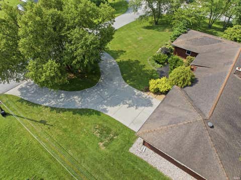 Tiny photo for 2004 Bryn Mar Drive, Kokomo, IN 46902 (MLS # 202632305)