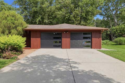 Tiny photo for 2004 Bryn Mar Drive, Kokomo, IN 46902 (MLS # 202632305)