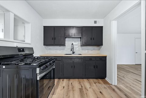 Tiny photo for 4317 Spatz Avenue, Fort Wayne, IN 46806 (MLS # 202616160)