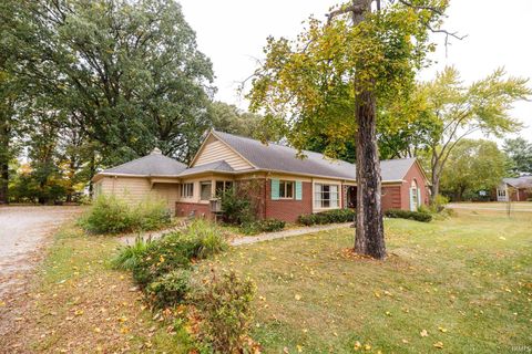 Tiny photo for 217 W Roselawn Drive, Logansport, IN 46947 (MLS # 202542552)