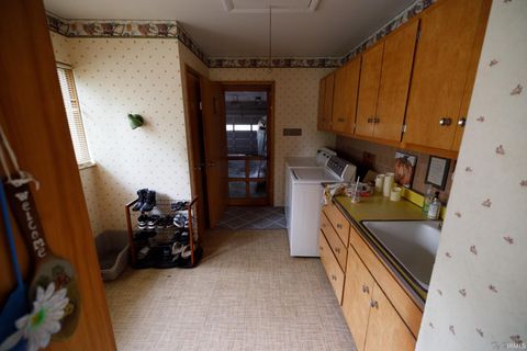 Tiny photo for 217 W Roselawn Drive, Logansport, IN 46947 (MLS # 202542552)