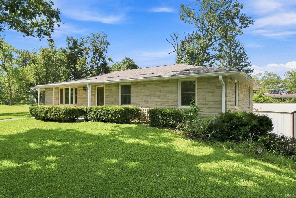 Photo of 3675 NE Shadeland Road, Marion, IN 46952 (MLS # 202636302)