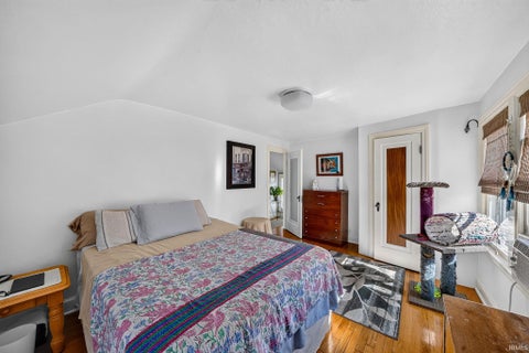 Tiny photo for 1018 Foster Street, South Bend, IN 46617 (MLS # 202643750)