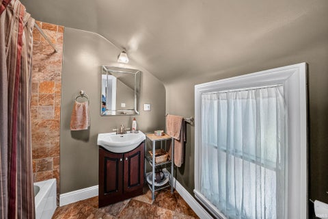 Tiny photo for 1018 Foster Street, South Bend, IN 46617 (MLS # 202643750)