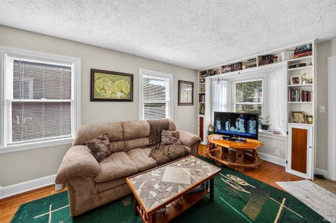Tiny photo for 1018 Foster Street, South Bend, IN 46617 (MLS # 202643750)