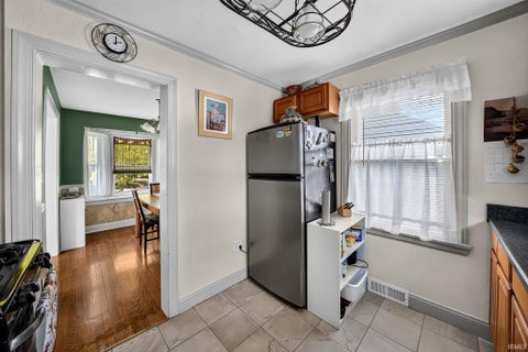 Tiny photo for 1018 Foster Street, South Bend, IN 46617 (MLS # 202643750)