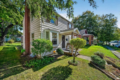 Tiny photo for 1018 Foster Street, South Bend, IN 46617 (MLS # 202643750)