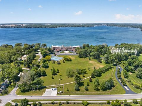 Tiny photo for 12275 N Ogden Point Road #310, Syracuse, IN 46567 (MLS # 202619927)