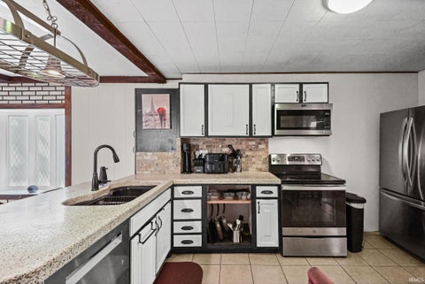 Tiny photo for 1925 Morton Street, Lafayette, IN 47904 (MLS # 202638549)