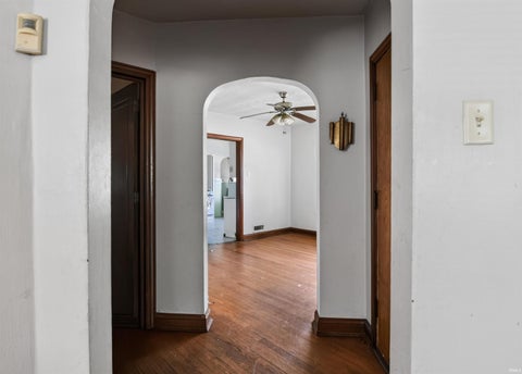 Tiny photo for 1053 N Elmer Street, South Bend, IN 46628 (MLS # 202542568)