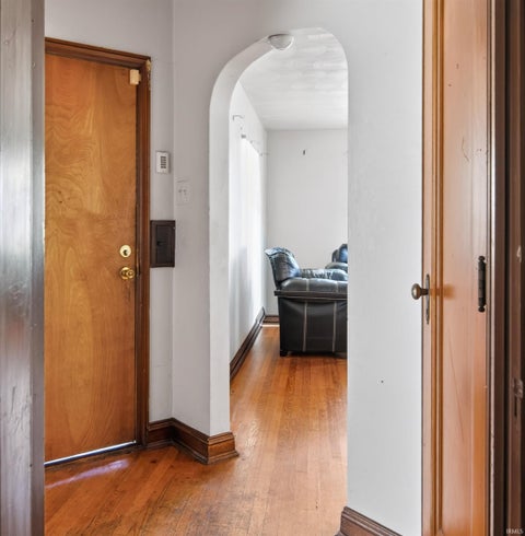 Tiny photo for 1053 N Elmer Street, South Bend, IN 46628 (MLS # 202542568)