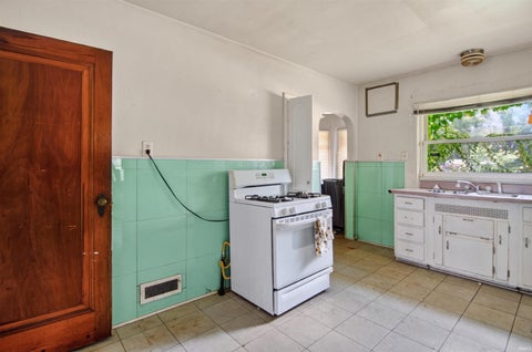 Tiny photo for 1053 N Elmer Street, South Bend, IN 46628 (MLS # 202542568)