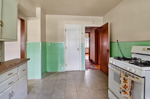 Tiny photo for 1053 N Elmer Street, South Bend, IN 46628 (MLS # 202542568)