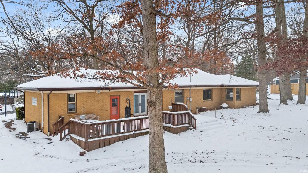 Photo of 8324 Waterswolde Lane, Fort Wayne, IN 46825 (MLS # 202548363)
