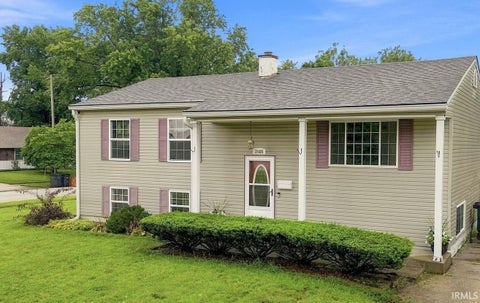 Photo of 2405 Pueblo Drive, Lafayette, IN 47909 (MLS # 202634612)