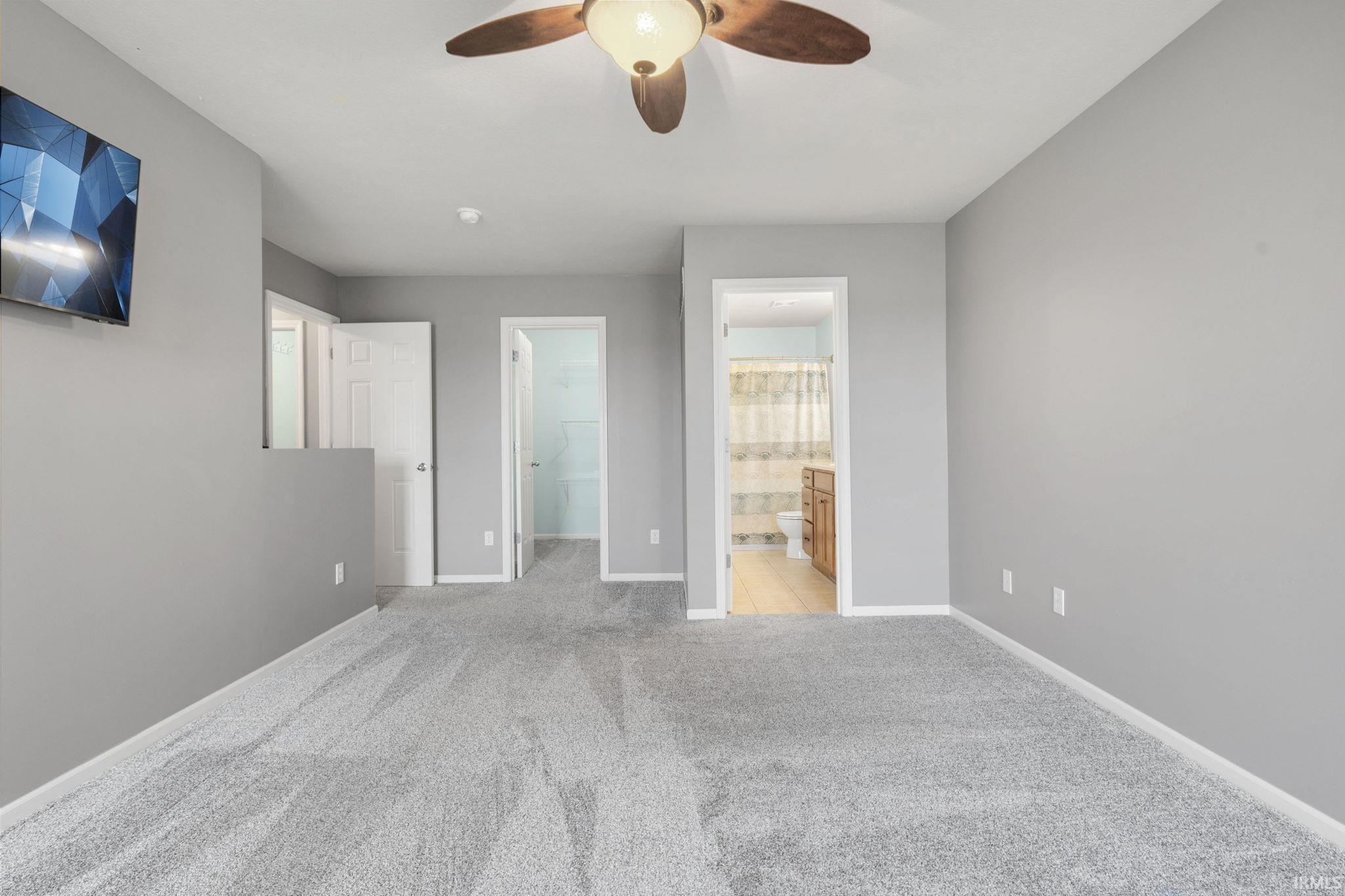 South Bend, Indiana 46628, United States, 3 Bedrooms Bedrooms, ,2 BathroomsBathrooms,Residential,Pending,247083