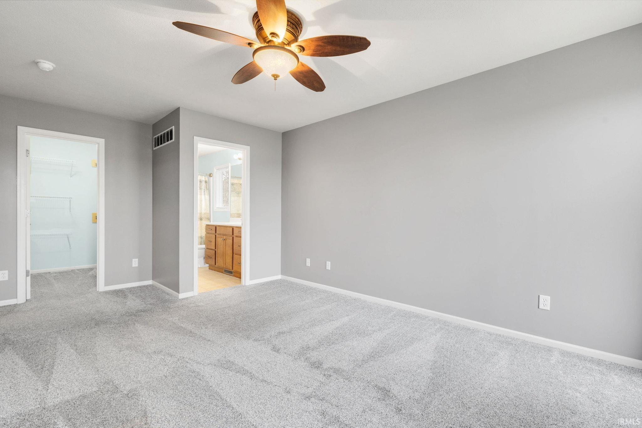 South Bend, Indiana 46628, United States, 3 Bedrooms Bedrooms, ,2 BathroomsBathrooms,Residential,Pending,247083