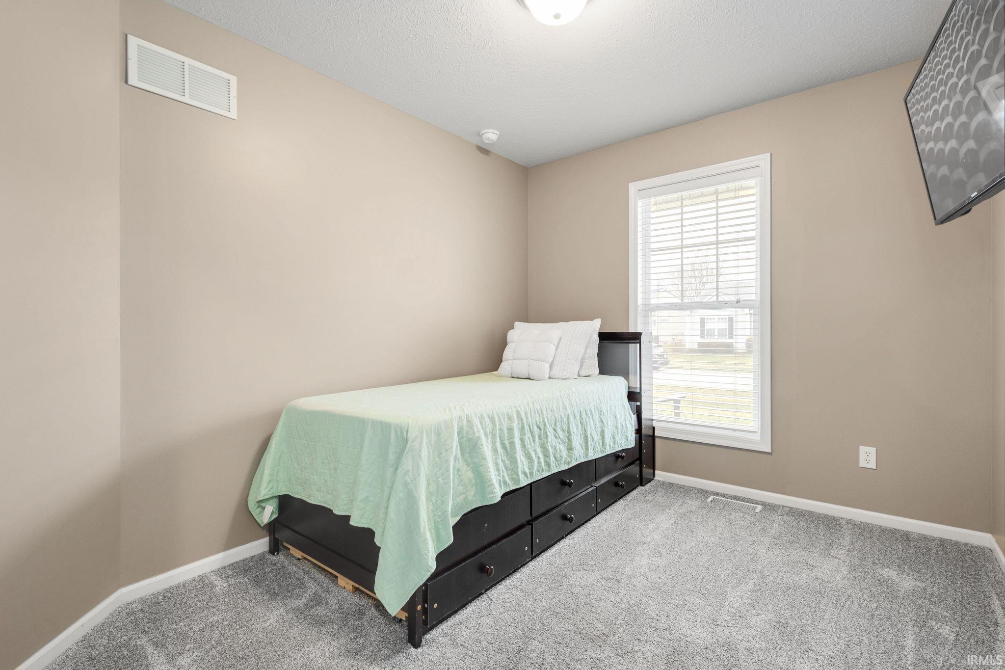 South Bend, Indiana 46628, United States, 3 Bedrooms Bedrooms, ,2 BathroomsBathrooms,Residential,Pending,247083