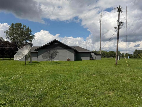 Tiny photo for 670 E 400 S Highway, Kokomo, IN 46902 (MLS # 202639540)