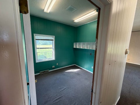 Tiny photo for 670 E 400 S Highway, Kokomo, IN 46902 (MLS # 202639540)