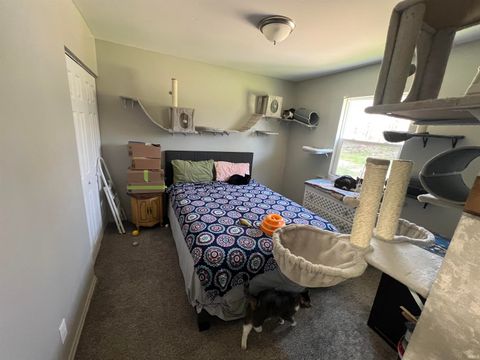 Tiny photo for 2118 S Warren Street, South Bend, IN 46613 (MLS # 202612518)