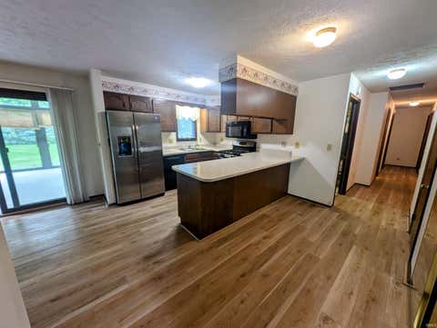 Tiny photo for 1401 Ruhl Garden Court, Kokomo, IN 46902 (MLS # 202620393)
