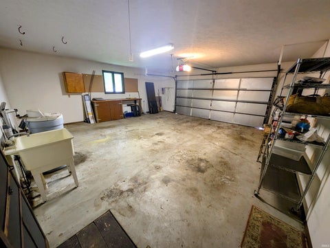 Tiny photo for 1401 Ruhl Garden Court, Kokomo, IN 46902 (MLS # 202620393)