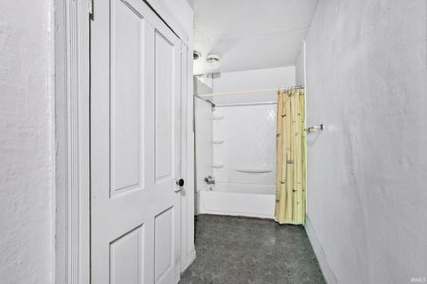 Tiny photo for 3722 S Gallatin Street, Marion, IN 46953 (MLS # 202618746)