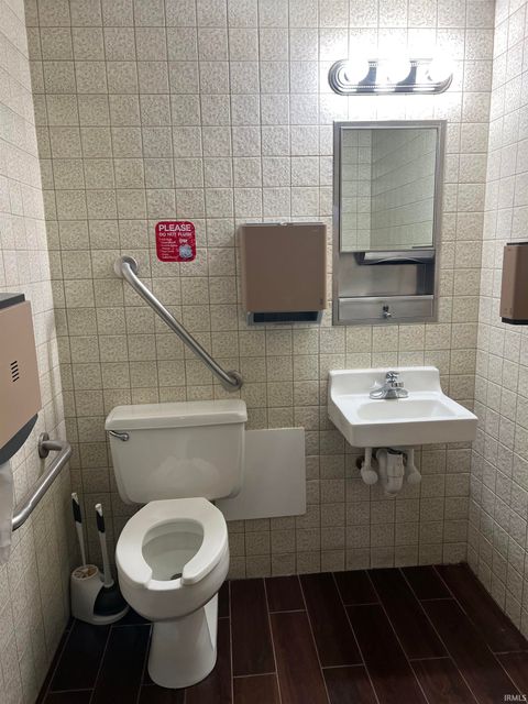 Tiny photo for 3804 Southland Avenue, Kokomo, IN 46902 (MLS # 202600495)