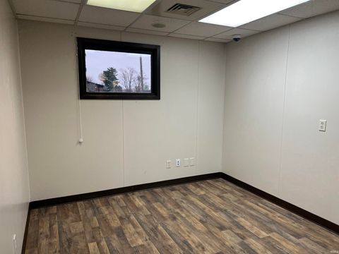 Tiny photo for 3804 Southland Avenue, Kokomo, IN 46902 (MLS # 202600495)