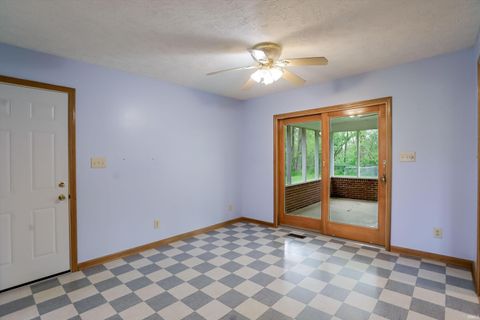 Tiny photo for 4718 W Country Road #150, Danville, IN 46122 (MLS # 202615682)