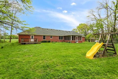 Tiny photo for 4718 W Country Road #150, Danville, IN 46122 (MLS # 202615682)