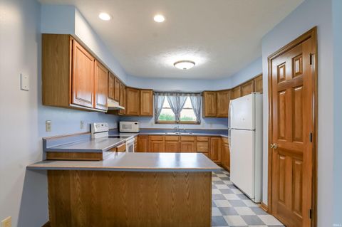 Tiny photo for 4718 W Country Road #150, Danville, IN 46122 (MLS # 202615682)