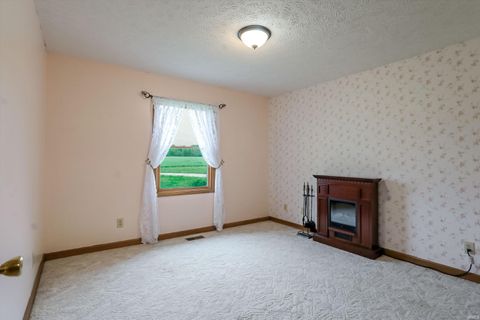 Tiny photo for 4718 W Country Road #150, Danville, IN 46122 (MLS # 202615682)